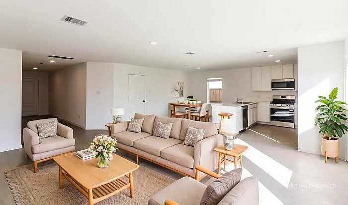 3084 Fantasy Terrace Dr — Photo 4