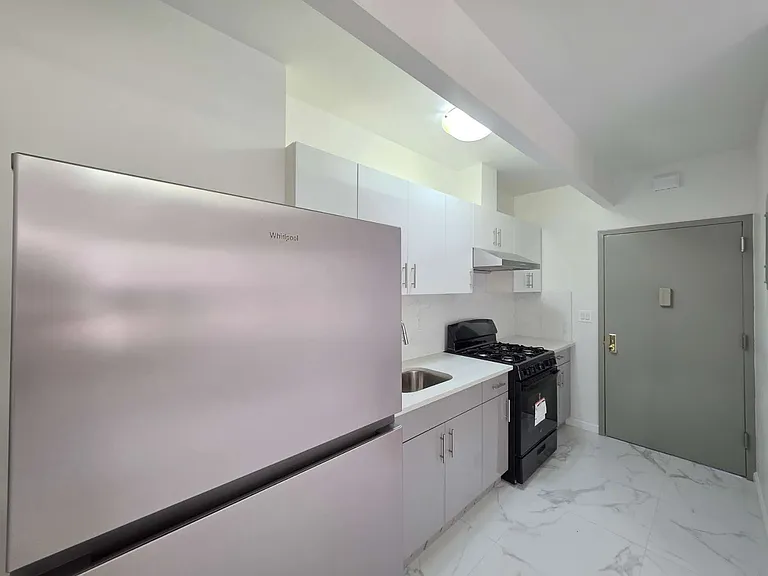 2119 77th St #2R — Photo 6