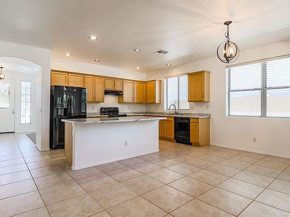 4th image of 8989 W Potter Dr