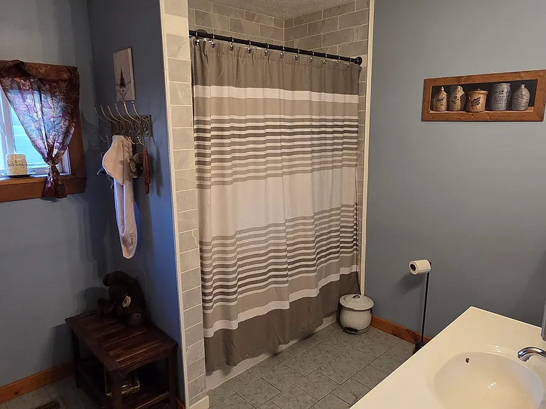 240 Tucker Rd — Photo 5