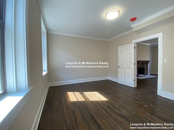 3rd image of 59 Longwood Ave #3