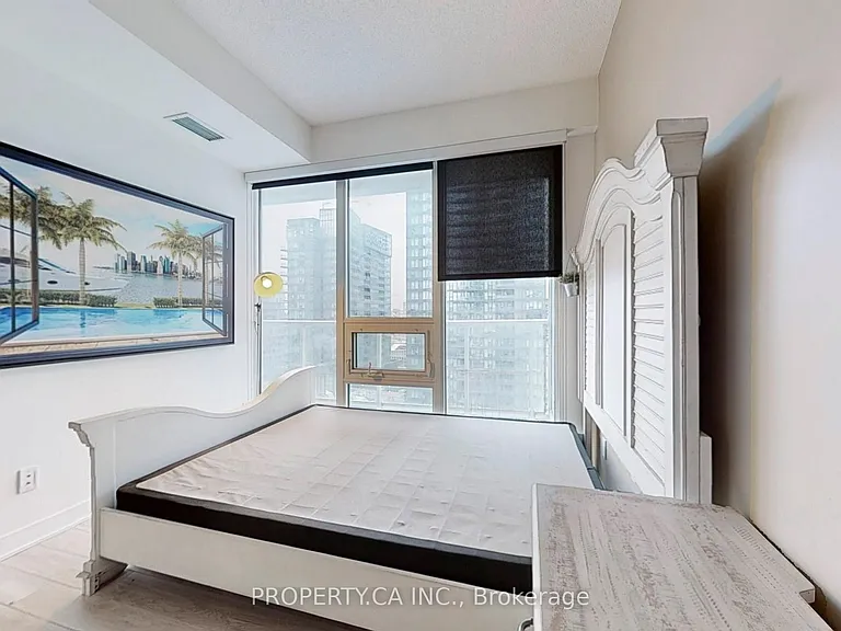 17 Bathurst St #1209 — Photo 23