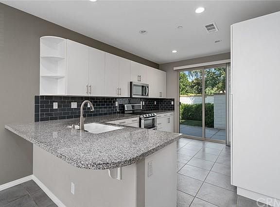 2nd image of 435 Boston Dr