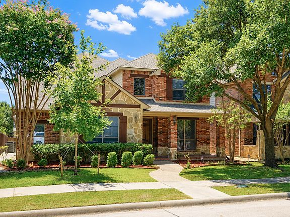 3rd image of 1915 Kirby Ln