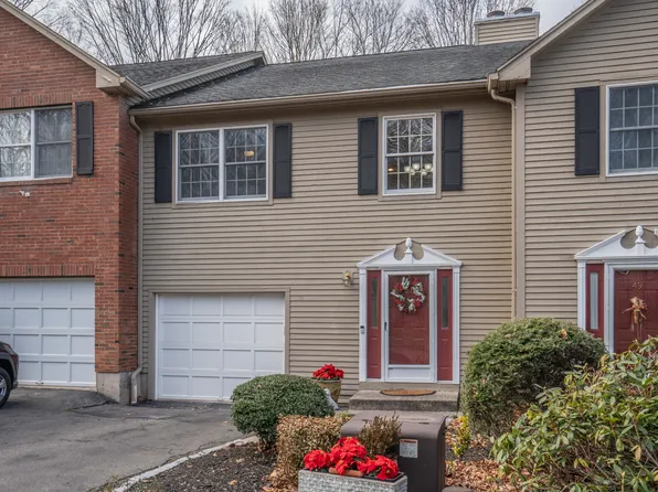 51 Crown Ridge #51, Newington, CT 06111