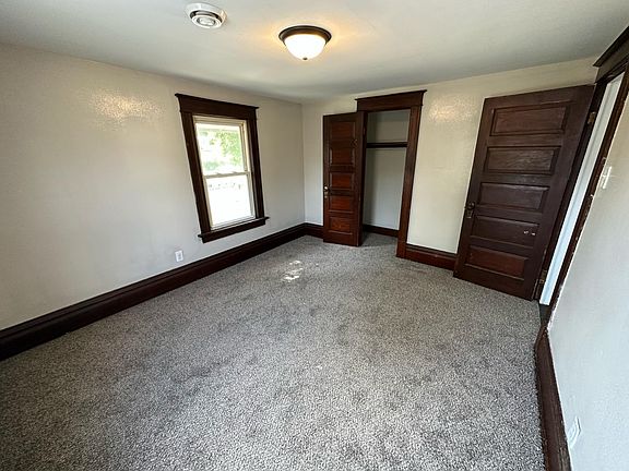 5th image of 118 26th Street Dr SE