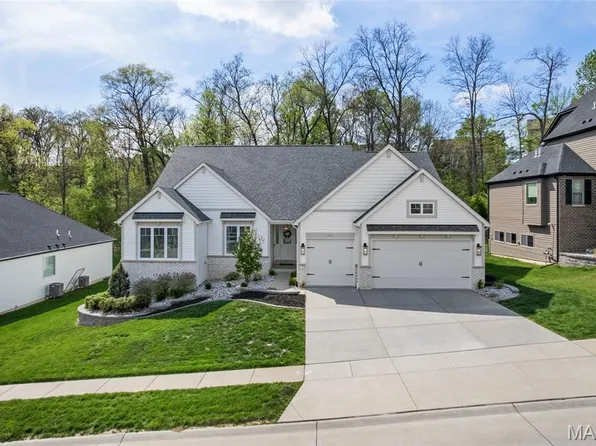 171 Wyndgate Valley Dr, Lake Saint Louis, MO 63367