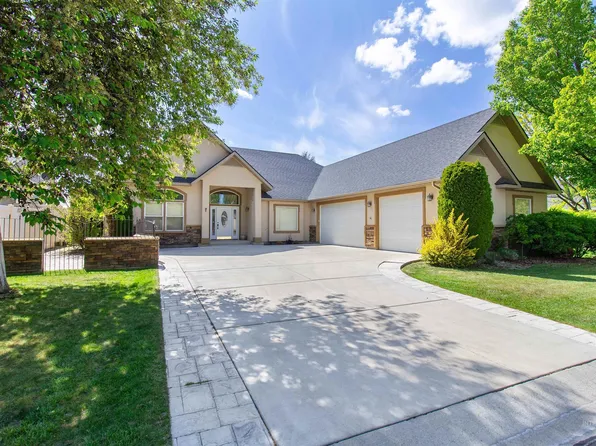 1861 Canyon Park Ct, Twin Falls, ID 83301