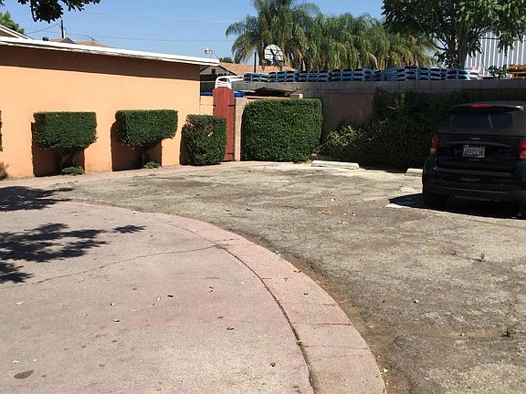 5th image of 2058 S Reservoir St