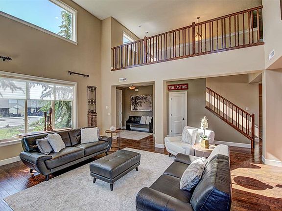 3rd image of 1612 Penny Ln