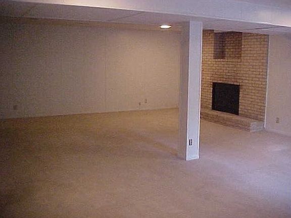 4th image of 204 Kansas St