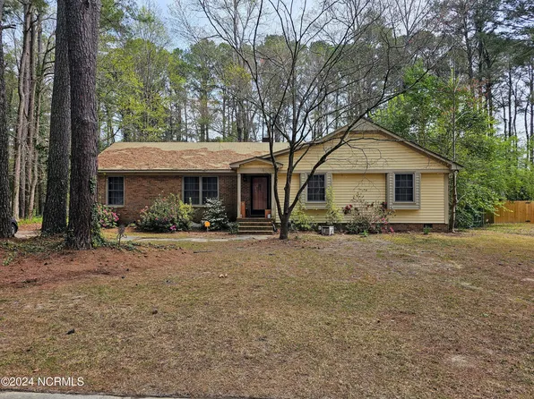 108 Tanglewood Drive, Greenville, NC 27858