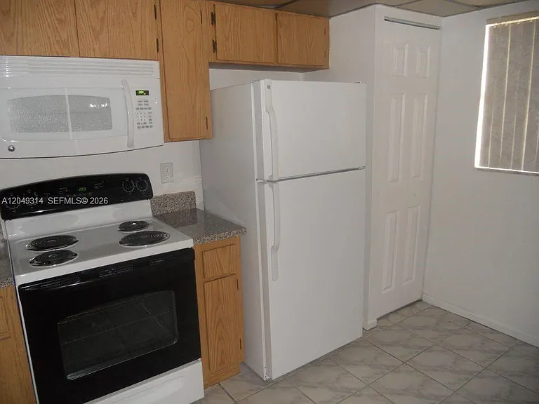 861 NE 207th Ln #10414 — Photo 9