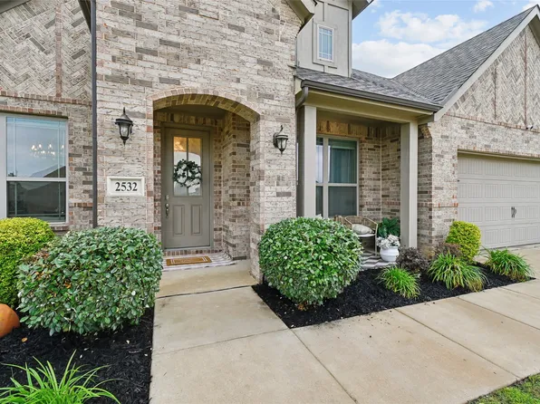 2532 Bunker Hill Dr, Burleson, TX 76028