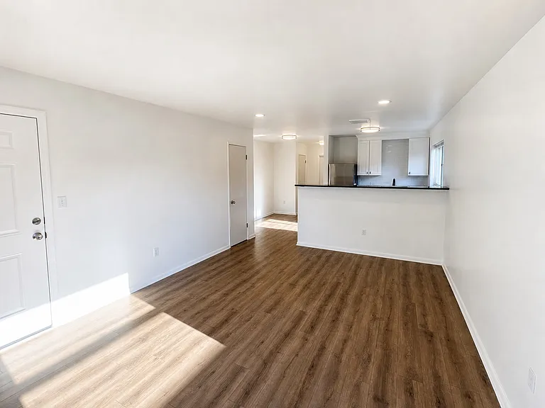 5654 Macey Ave #1 — Photo 15