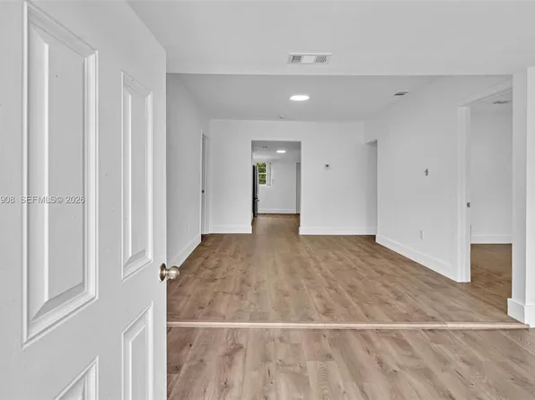 2636 SW 29th Ct, Miami, FL 33133