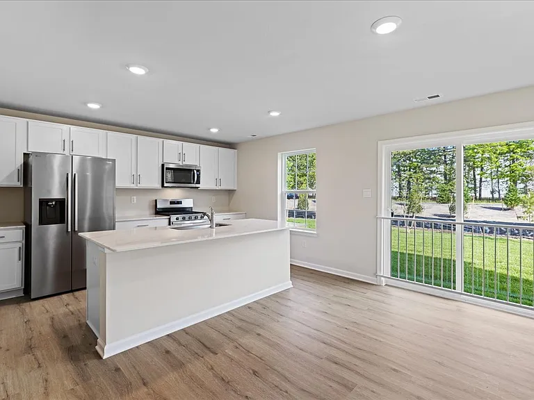 113 Malibu Dr — Photo 7