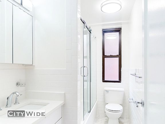 5th image of 137 E 38th St #10P