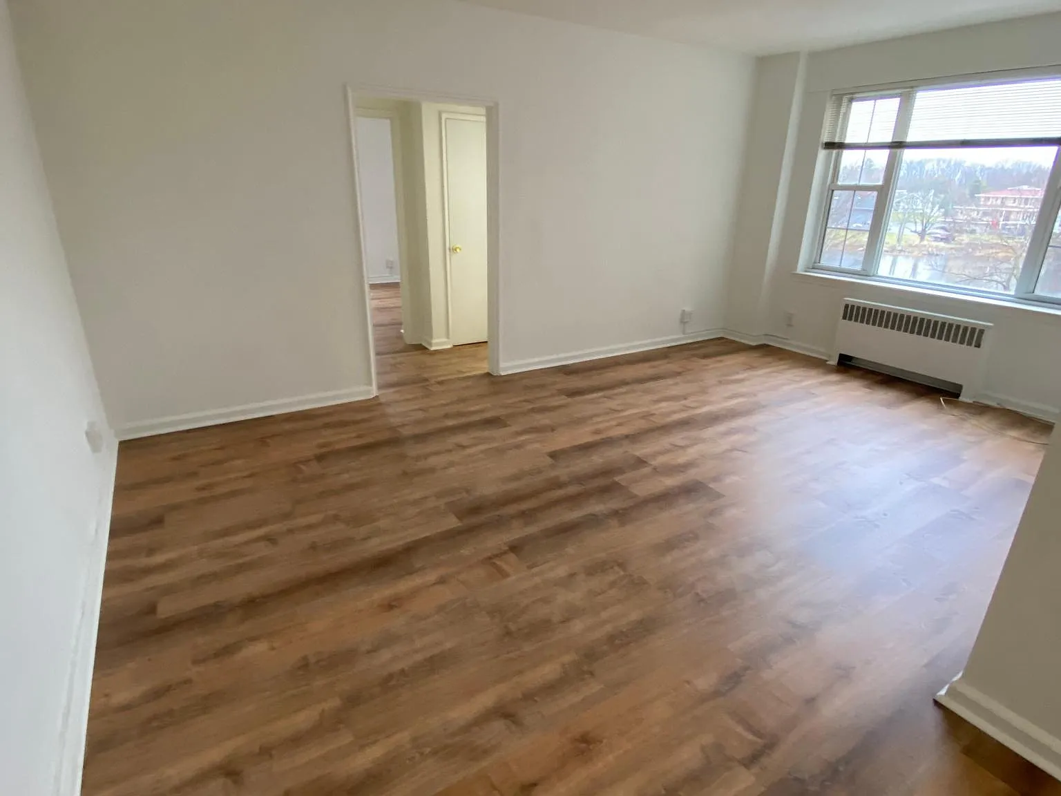 1 bed, 750 sqft, $2,045 — Photo 2
