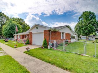 309 Maple St, Carrollton, IL 62016