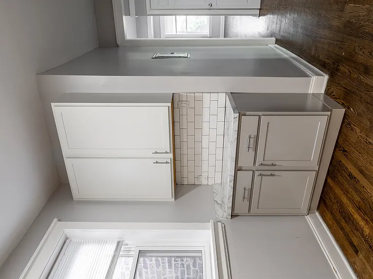 6258 N Lakewood Ave #3 — Photo 5