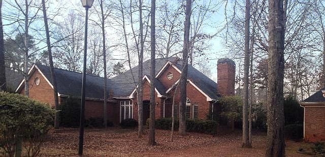 2nd image of 3207 Lindas Cir SE