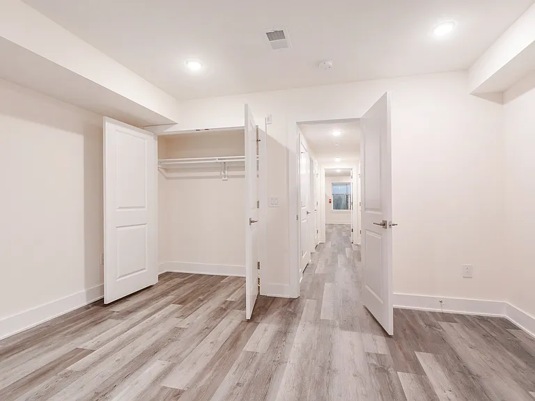 2608 Braddock St #1 — Photo 15