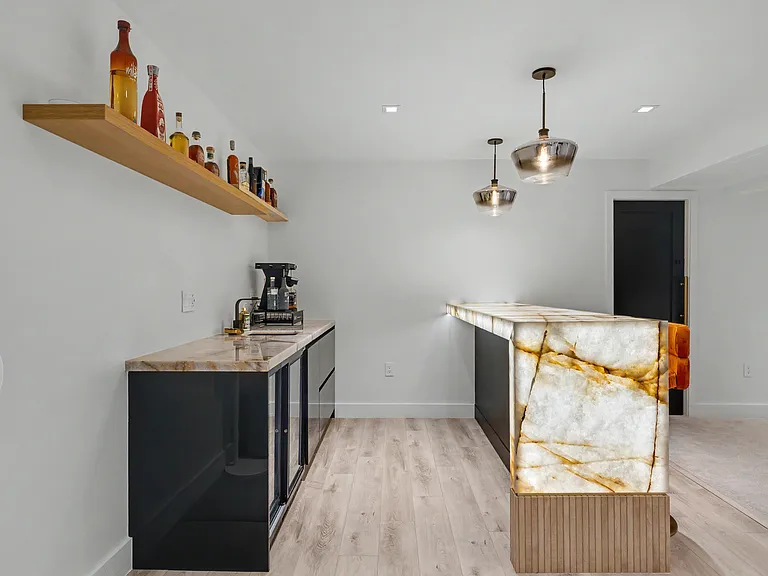509 S Highland St — Photo 15