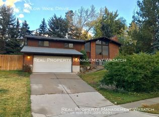 2826 E Willow Wick Dr, Sandy, UT 84093