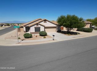 698 W Via Rosaldo, Green Valley, AZ 85614