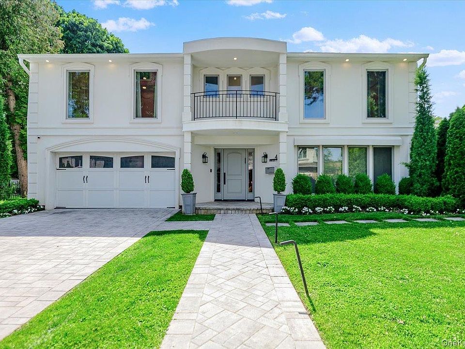 1st image of 4 Poplar Court