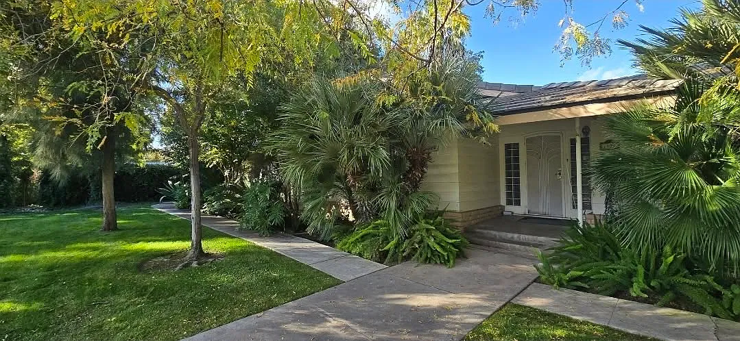 5 bed, 3972 sqft, $3,200 — Photo 3