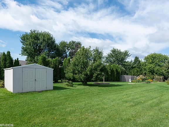 3rd image of 2942 Conesta Dr