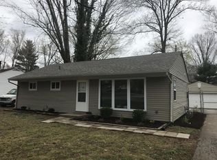 9300 Hunter Rd, Lyndon, KY 40242