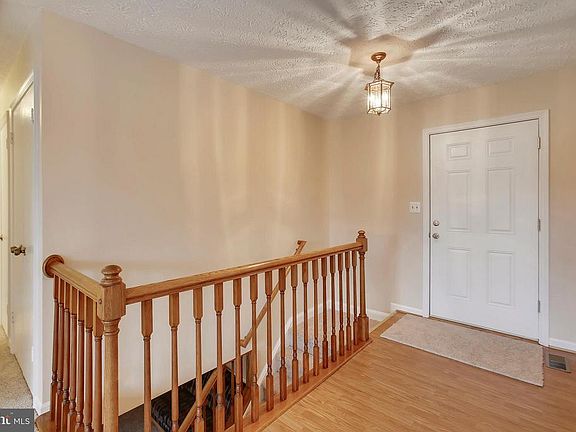 2nd image of 4796 Mid Lynn Ct