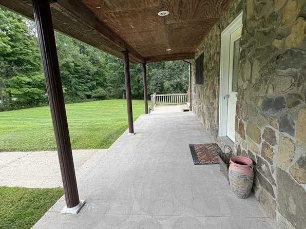 (undisclosed Address), Highland, NY 12528