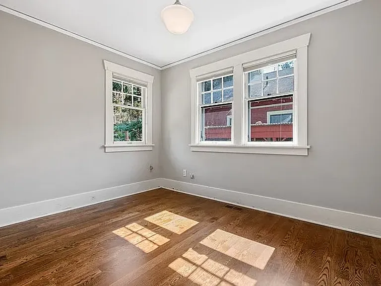 4818 51st Ave S — Photo 31