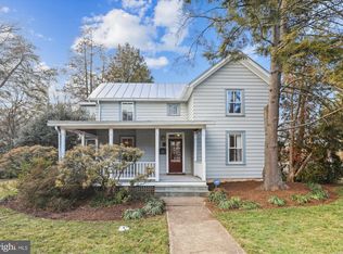 543 Great Falls St, Falls Church, VA 22046