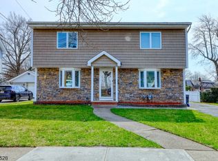 35 Doherty Dr E, Clifton, NJ 07013