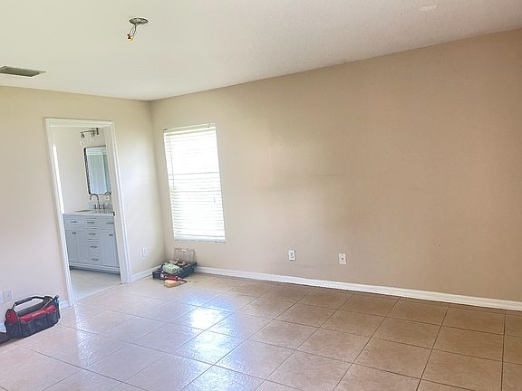 4th image of 1202 Big Creek Dr