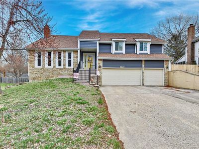 7607 Westgate St, Lenexa, KS, 66216