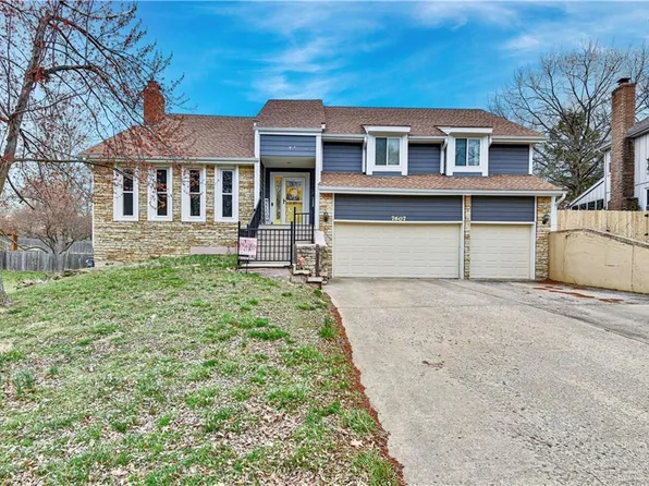 7607 Westgate St, Lenexa, KS 66216