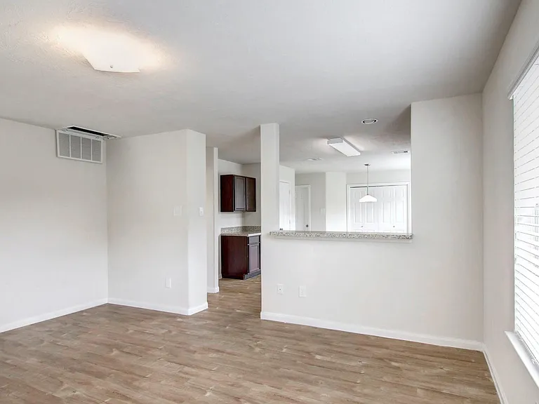 2427 Sailors Way — Photo 9