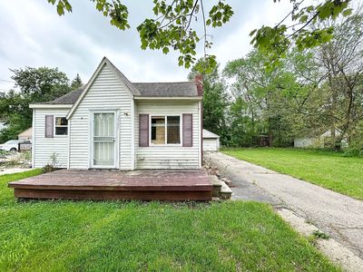 2960 Henry St, Flint, MI, 48506