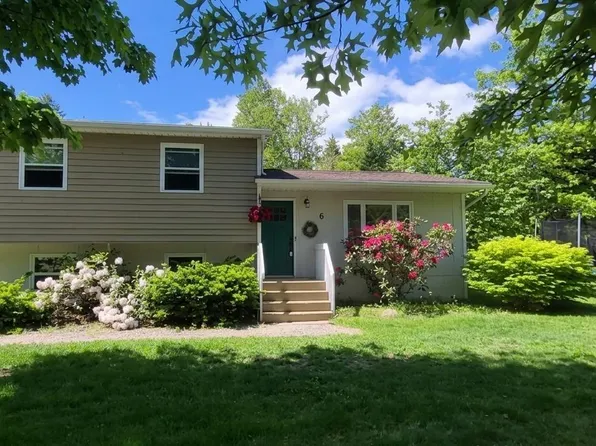 6 Timberlane Ter, Halifax, NS B3Z 1J2