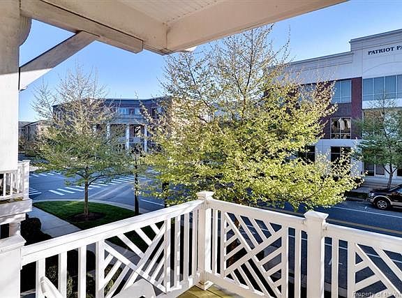 3rd image of 5405 Discovery Park Blvd