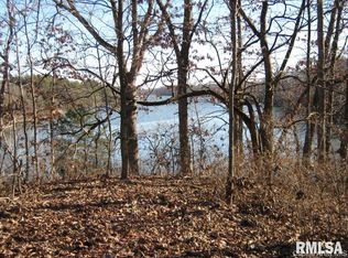 Shipp Ln, Girard, IL 62640