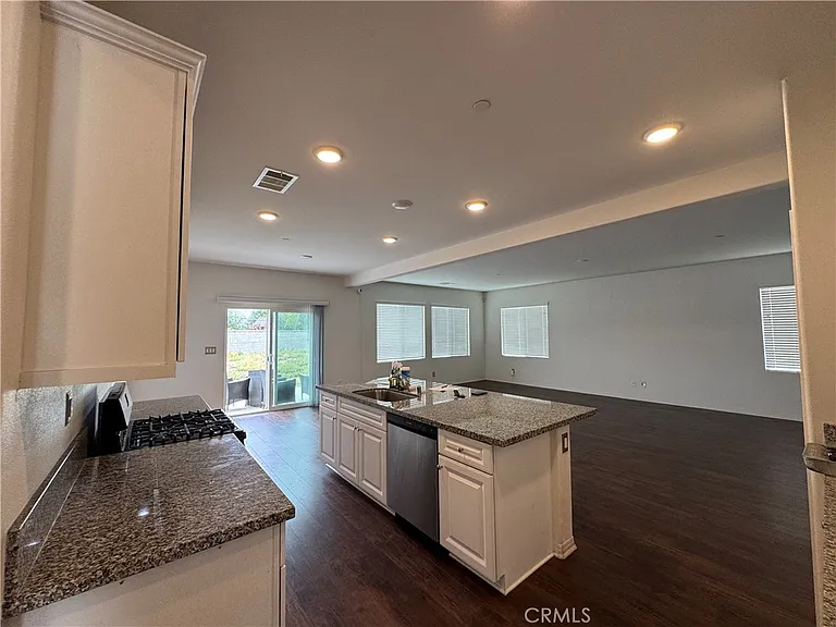 11016 Clear Lake Ln — Photo 4
