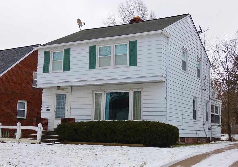 1st image of 24400 Yosemite Dr