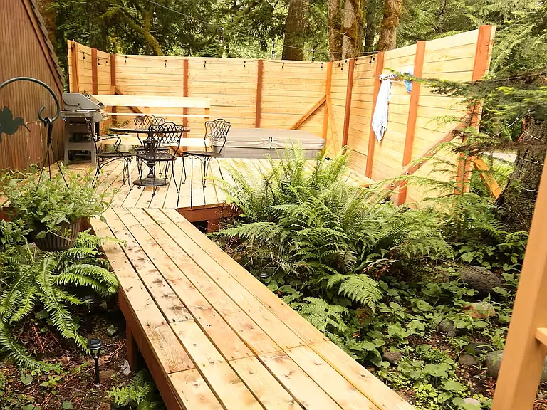 Rear deck and hot tub area
